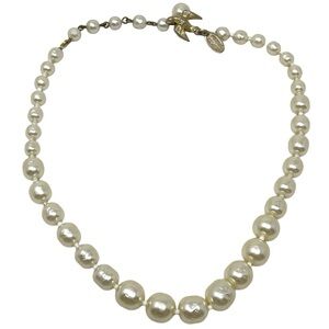 Vintage Signed Miriam Haskell Pearl Necklace With Gold Tone Dove Clasp 16 Inches